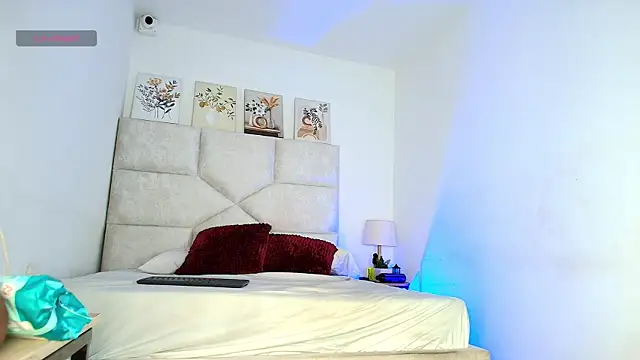 Snapshot of elizawiliamst chatting on June 26, 11:58 am elizawiliamst online show from June 26, 11:58 am