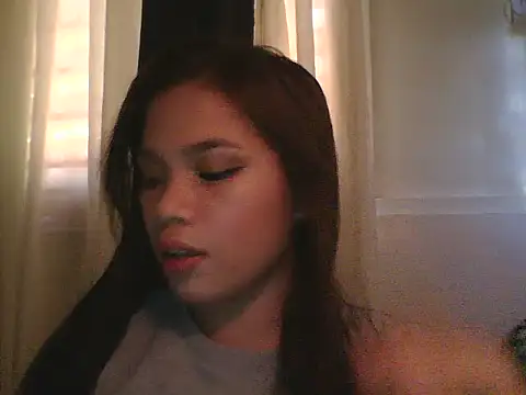 Snapshot of Zachariah_05 chatting on June 7, 5:55 am Zachariah 05 online show from June 7, 5:55 am