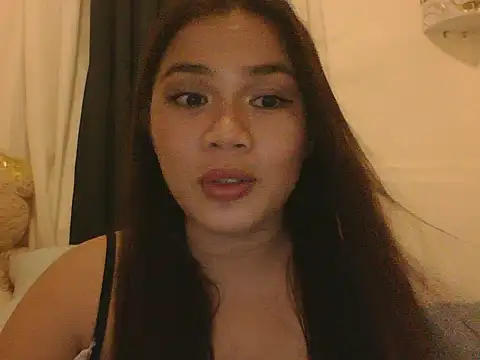 Snapshot of Zachariah_05 chatting on June 13, 11:41 am Zachariah 05 online show from June 13, 11:41 am