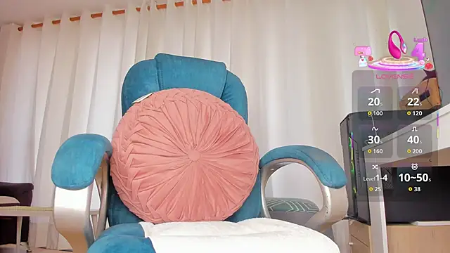 Snapshot of MendezMaria chatting on November 10, 8:30 pm MendezMaria online show from November 10, 8:30 pm