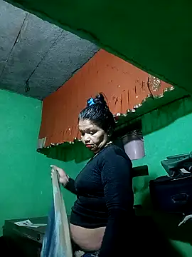 Snapshot of Manavi_x chatting on April 25, 12:35 am Manavi x online show from April 25, 12:35 am