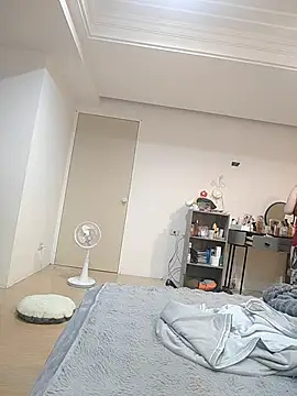 Lovelyanan online show from February 28, 3:35 pm