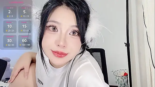 Snapshot of medusanamei chatting on October 13, 1:00 pm medusanamei online show from October 13, 1:00 pm