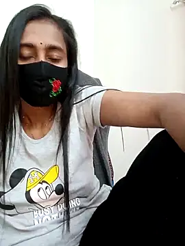 Snapshot of Softecho-03 chatting on November 18, 12:27 am Softecho-03 online show from November 18, 12:27 am