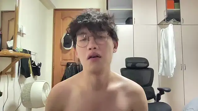 Passionatetwink2 online show from November 5, 9:42 am