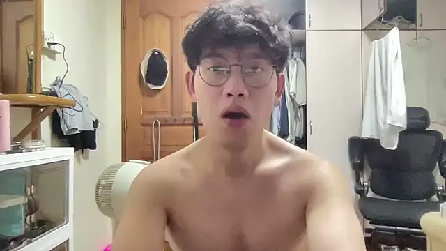 Passionatetwink2 online show from November 29, 11:13 am