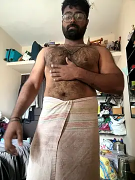 Snapshot of DJLOVE280825 chatting on October 8, 3:04 am DJLOVE280825 online show from October 8, 3:04 am