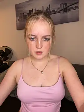 DieBlondeHannah online show from October 11, 1:31 pm
