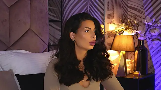 EvaRhea online show from November 7, 4:01 am