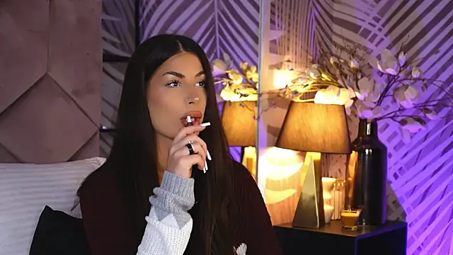 EvaRhea online show from November 25, 3:50 am