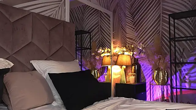 EvaRhea online show from April 7, 2:56 am