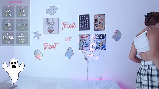 Laramucci online show from October 5, 7:45 pm