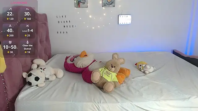 Laramucci online show from November 8, 3:23 pm