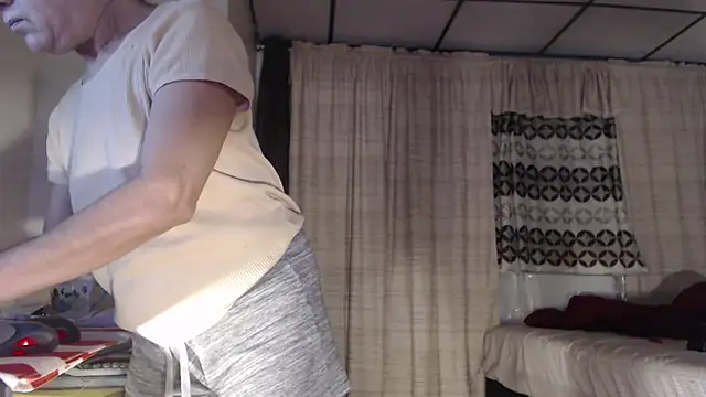 ANALTRAINING4U2 online show from October 29, 6:15 am