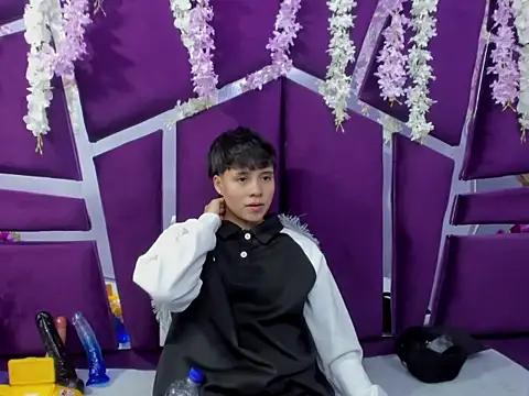 Bruno Cruzz online show from February 3, 7:24 am