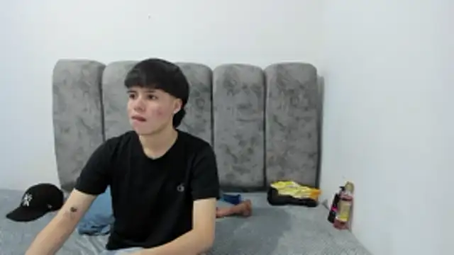 Bruno Cruzz online show from March 28, 2:44 am