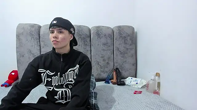 Bruno Cruzz online show from May 24, 2:27 am