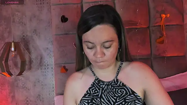 Sky Junne online show from February 19, 6:15 pm