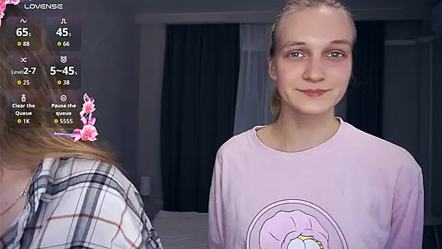 EarnestineGyllenband online show from October 28, 6:28 am