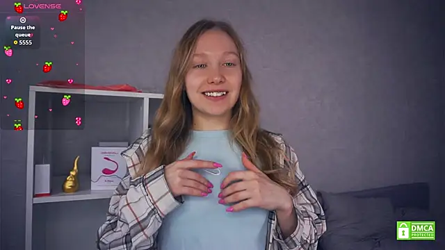 EarnestineGyllenband online show from November 22, 6:23 am