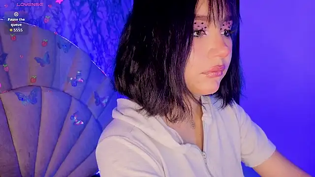 sophiievv online show from May 20, 6:25 pm