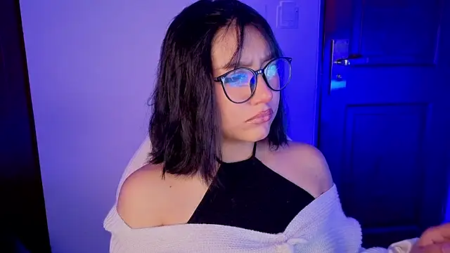 sophiievv online show from June 4, 6:36 pm