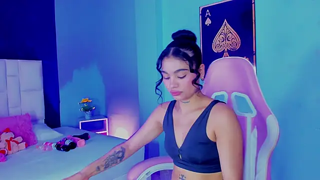 Snapshot of SammyRose_ chatting on September 18, 7:49 pm SammyRose online show from September 18, 7:49 pm