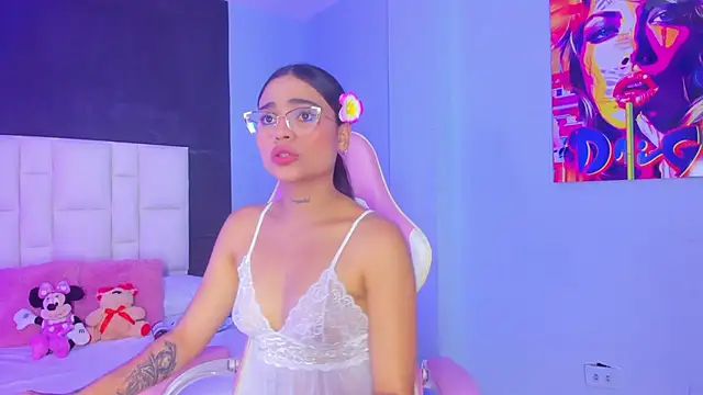 Snapshot of SammyRose_ chatting on September 25, 8:23 pm SammyRose online show from September 25, 8:23 pm