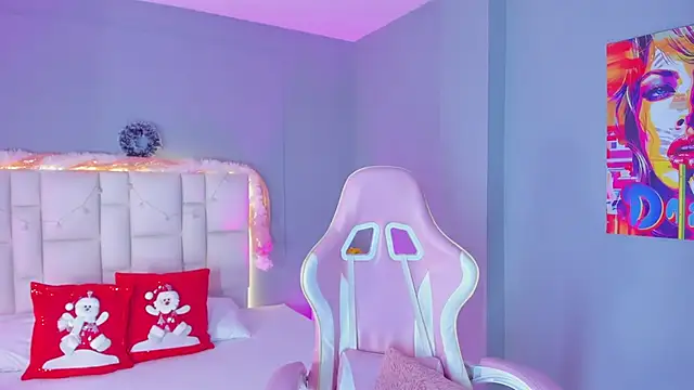 Snapshot of SammyRose_ chatting on December 13, 7:53 pm SammyRose online show from December 13, 7:53 pm