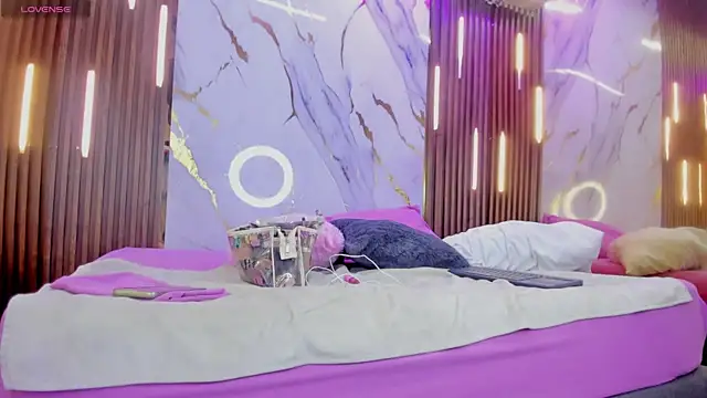 Snapshot of VictoriaDuart chatting on September 13, 8:08 pm VictoriaDuart online show from September 13, 8:08 pm