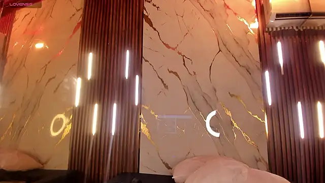 VictoriaDuart online show from March 18, 8:12 pm