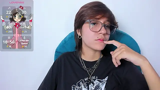 Tsuki Maru online show from April 8, 8:09 pm