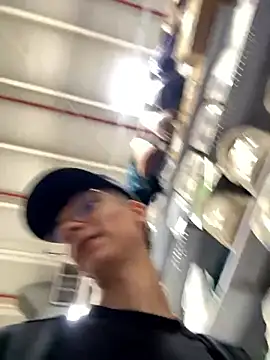 Snapshot of Luck__090 chatting on November 7, 6:08 pm Luck 090 online show from November 7, 6:08 pm