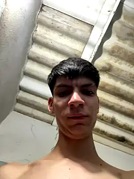 Snapshot of Luck__090 chatting on November 16, 3:56 am Luck 090 online show from November 16, 3:56 am