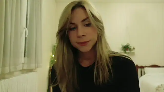 wonderalice31 online show from September 26, 7:07 pm