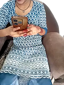 Snapshot of Student_girl2 chatting on September 17, 4:47 am Student girl2 online show from September 17, 4:47 am