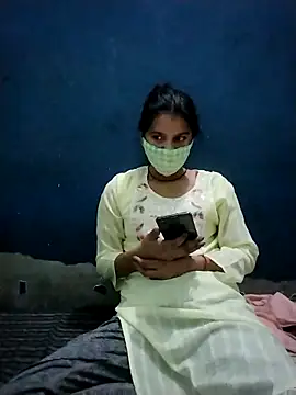 Snapshot of Student_girl2 chatting on October 18, 2:03 am Student girl2 online show from October 18, 2:03 am