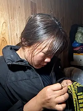 ALIENHR38 online show from January 7, 2:25 am