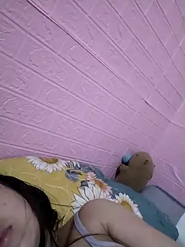 Snapshot of soope-00 chatting on October 3, 3:42 pm soope-00 online show from October 3, 3:42 pm