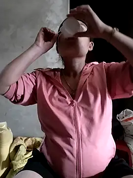 Snapshot of soope-00 chatting on October 28, 12:14 am soope-00 online show from October 28, 12:14 am