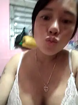 Snapshot of soope-00 chatting on November 16, 1:28 pm soope-00 online show from November 16, 1:28 pm