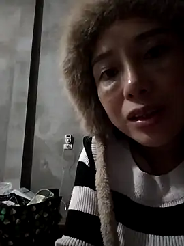 Snapshot of soope-00 chatting on December 5, 10:35 am soope-00 online show from December 5, 10:35 am