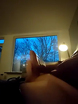 Snapshot of Youraverage chatting on November 11, 6:24 am Youraverage online show from November 11, 6:24 am