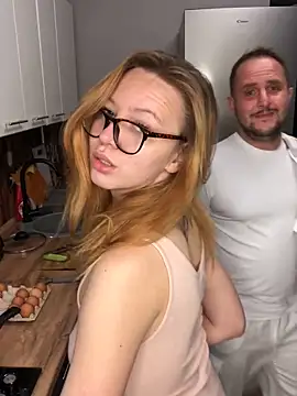 Snapshot of Amore_Mia_ chatting on September 25, 9:13 am Amore Mia online show from September 25, 9:13 am