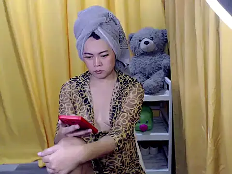 MissfrancesXxx online show from April 16, 6:25 am