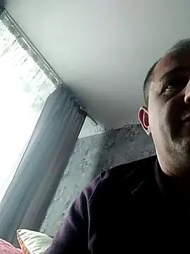 zurab39 online show from October 25, 12:23 pm