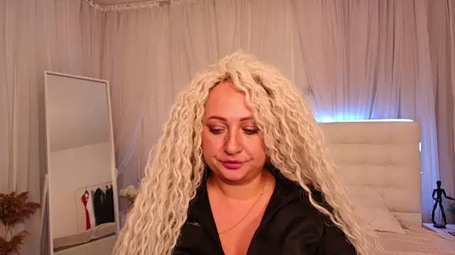 Lilit 1Love online show from October 2, 4:25 pm