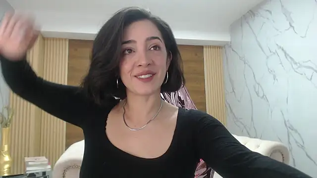 sara lopez s online show from April 13, 1:49 pm