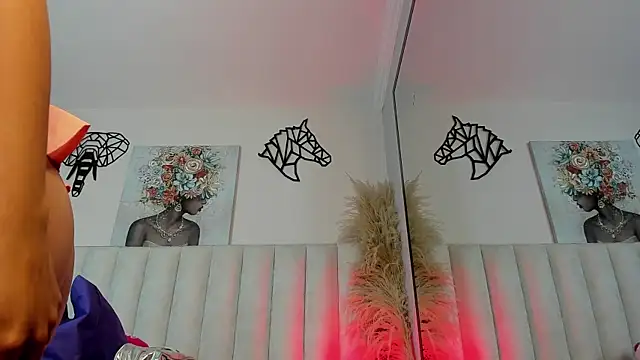 Snapshot of Annie__2 chatting on November 5, 12:05 pm Annie 2 online show from November 5, 12:05 pm