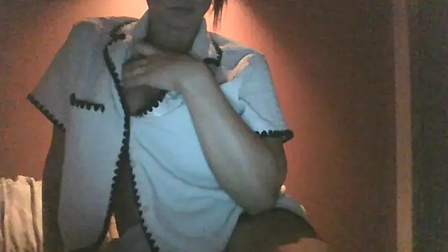 Justnani001 online show from September 12, 8:31 pm